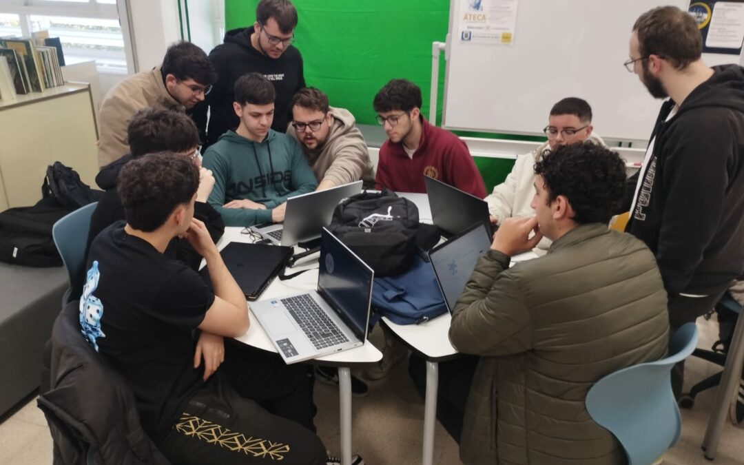 Taller GitHub en DAM: Colaboración del segundo curso con primero.